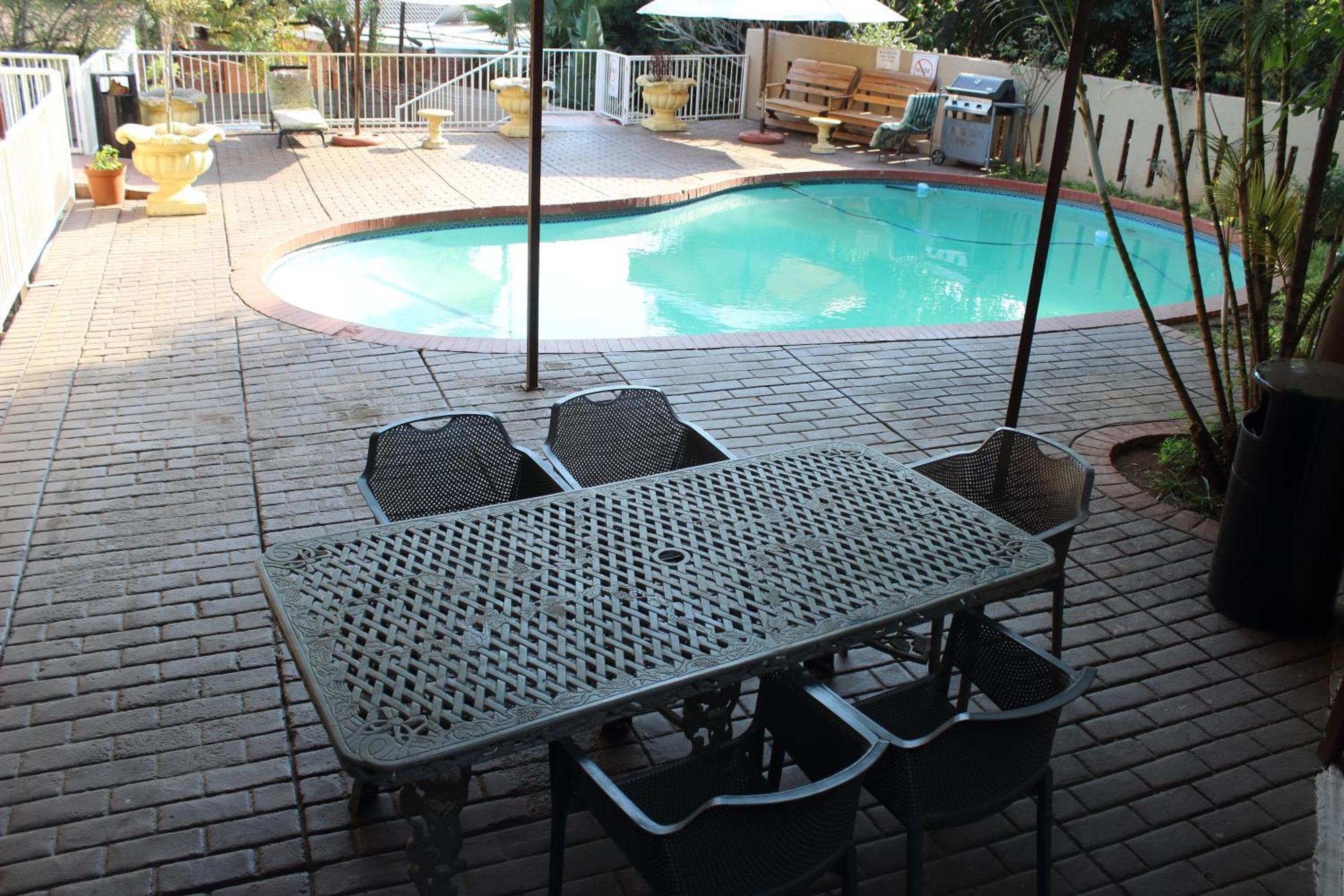 Purple Olive Guest House Pretoria-Noord Exterior foto