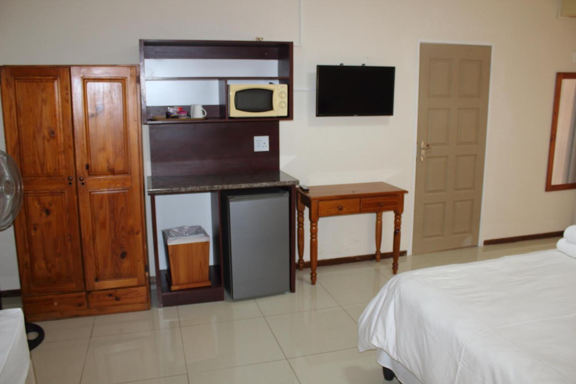 Purple Olive Guest House Pretoria-Noord Exterior foto